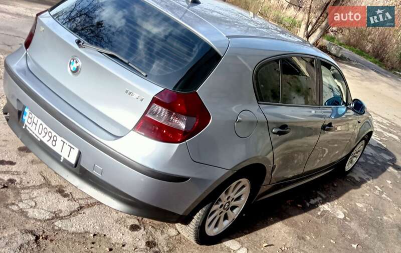 Хэтчбек BMW 1 Series 2005 в Одессе