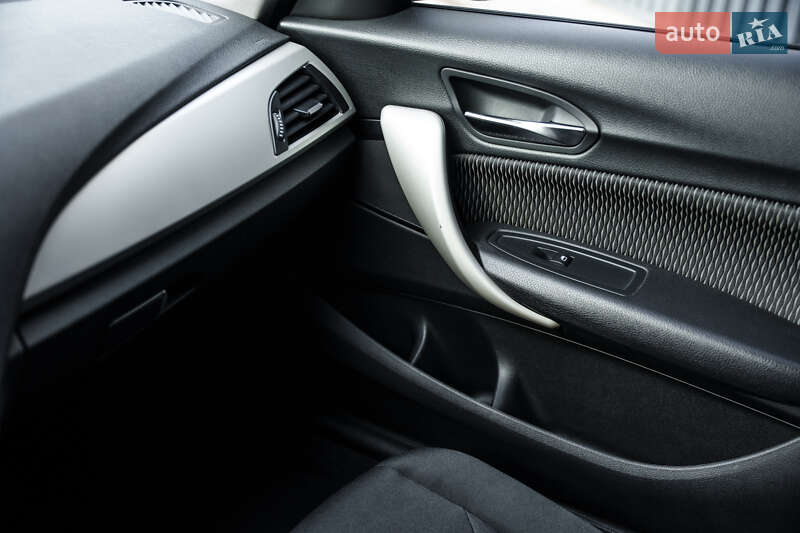 Хетчбек BMW 1 Series 2017 в Києві