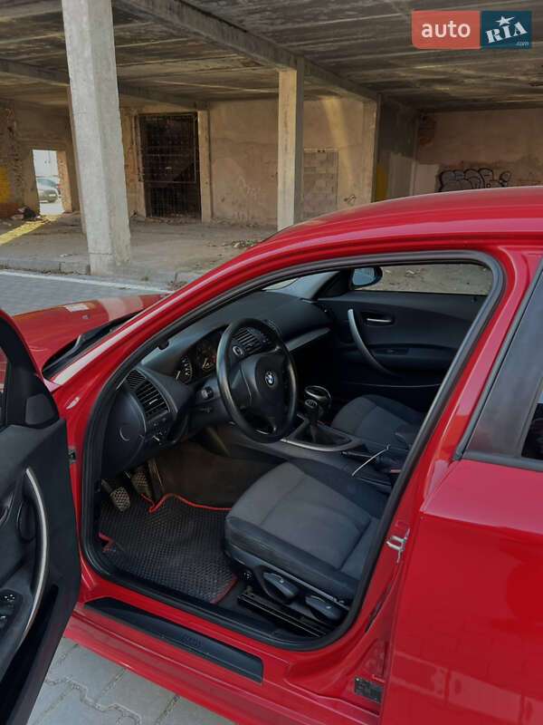 Хетчбек BMW 1 Series 2005 в Тернополі фото 17 Хетчбек BMW 1 Series 2005 в Тернополі