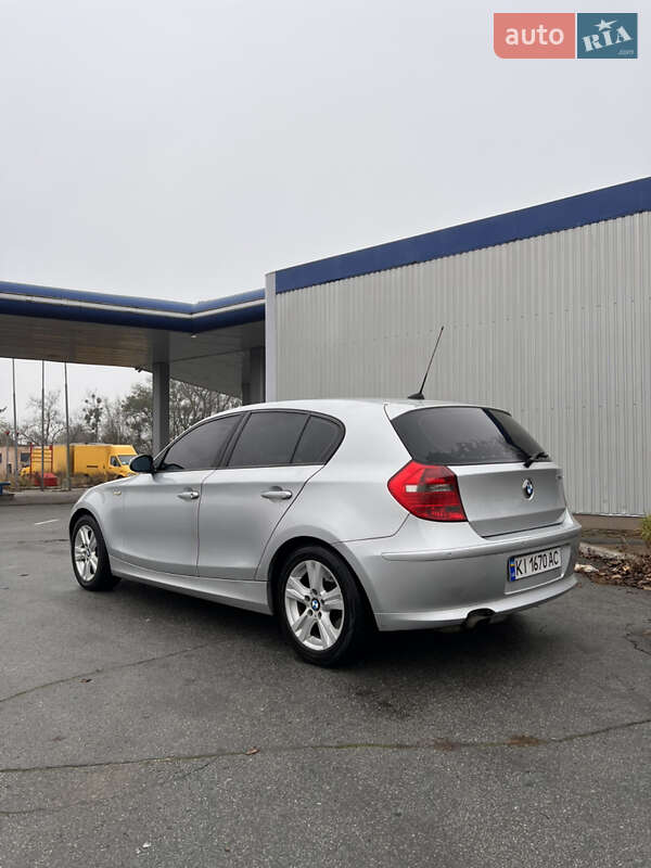 Хэтчбек BMW 1 Series 2009 в Житомире фото 4 Хэтчбек BMW 1 Series 2009 в Житомире