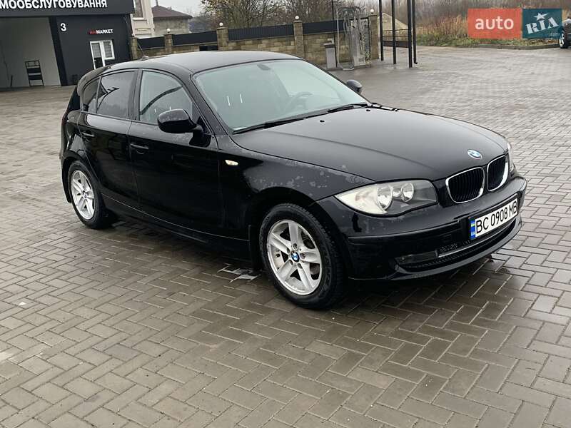 Хетчбек BMW 1 Series 2010 в Сокалі