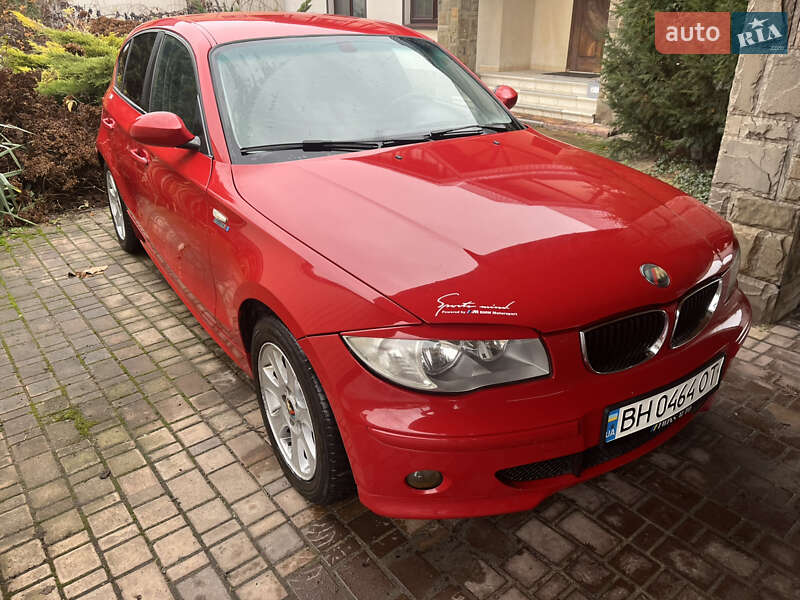Хетчбек BMW 1 Series 2005 в Києві