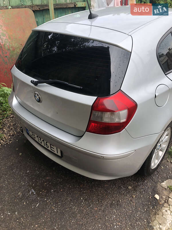Хэтчбек BMW 1 Series 2005 в Чернигове