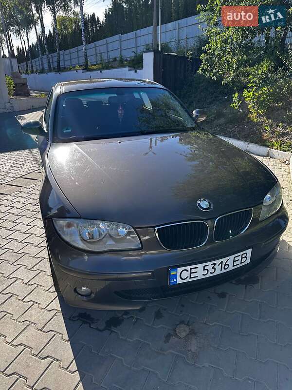 Хэтчбек BMW 1 Series 2005 в Черновцах