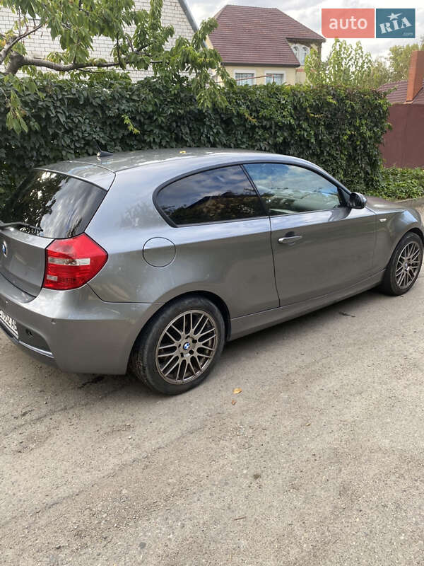 Хэтчбек BMW 1 Series 2009 в Днепре фото 10 Хэтчбек BMW 1 Series 2009 в Днепре