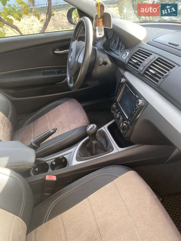 Хэтчбек BMW 1 Series 2009 в Днепре фото 18 Хэтчбек BMW 1 Series 2009 в Днепре