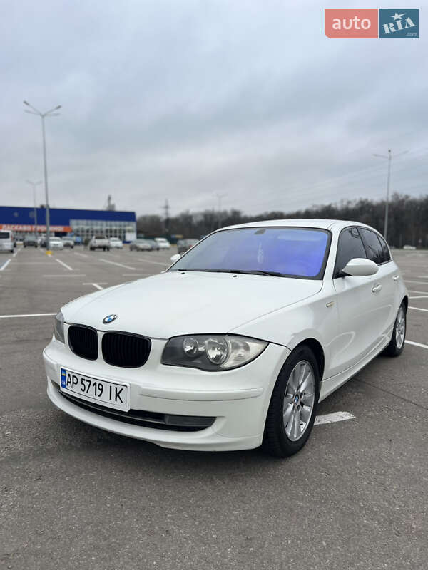 Хетчбек BMW 1 Series 2007 в Запоріжжі фото 12 Хетчбек BMW 1 Series 2007 в Запоріжжі