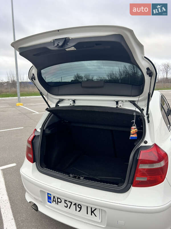 Хетчбек BMW 1 Series 2007 в Запоріжжі фото 16 Хетчбек BMW 1 Series 2007 в Запоріжжі