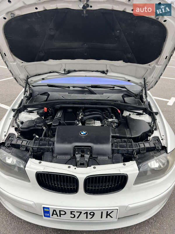 Хетчбек BMW 1 Series 2007 в Запоріжжі фото 21 Хетчбек BMW 1 Series 2007 в Запоріжжі