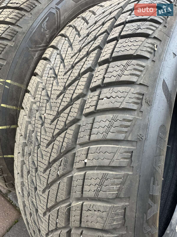 Хетчбек BMW 1 Series 2010 в Бобровиці