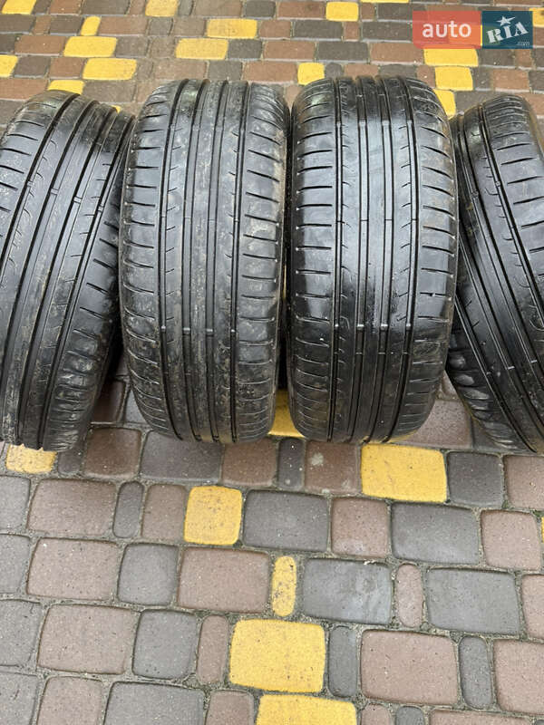 Хетчбек BMW 1 Series 2010 в Бобровиці