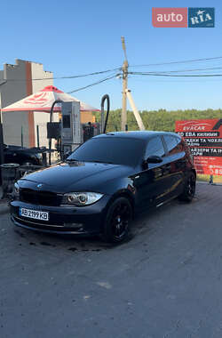 Хэтчбек BMW 1 Series 2009 в Виннице