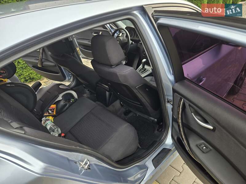 Хетчбек BMW 1 Series 2009 в Мукачевому