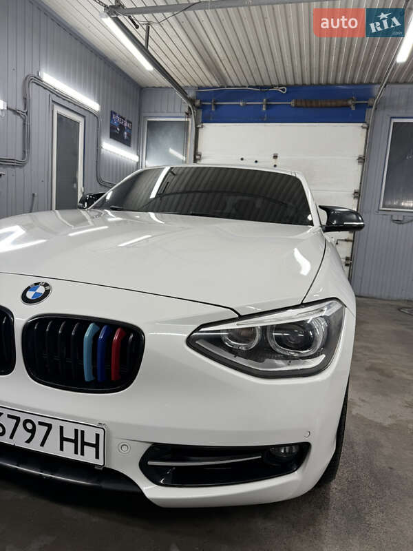 Хетчбек BMW 1 Series 2015 в Києві фото 5 Хетчбек BMW 1 Series 2015 в Києві