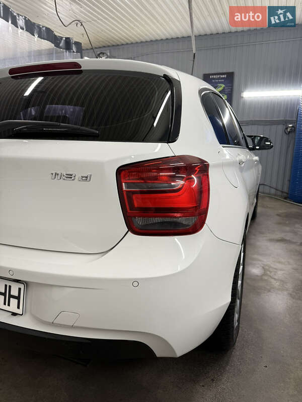 Хетчбек BMW 1 Series 2015 в Києві фото 14 Хетчбек BMW 1 Series 2015 в Києві