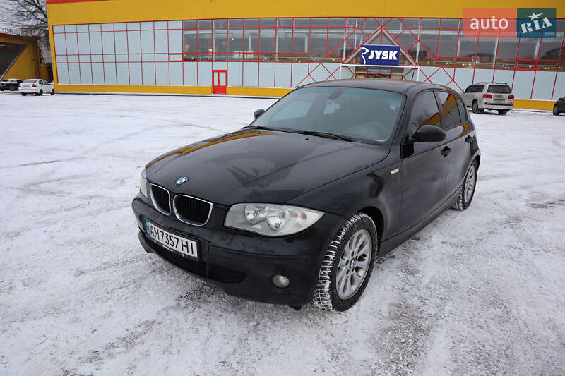 Хэтчбек BMW 1 Series 2006 в Киеве