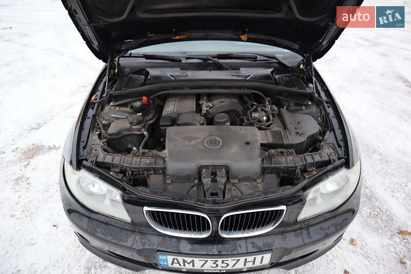 Хэтчбек BMW 1 Series 2006 в Киеве