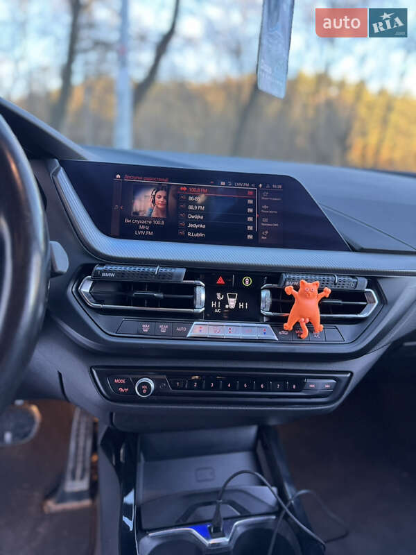 Хетчбек BMW 1 Series 2020 в Львові фото 12 Хетчбек BMW 1 Series 2020 в Львові