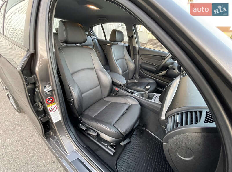 Хетчбек BMW 1 Series 2007 в Сумах