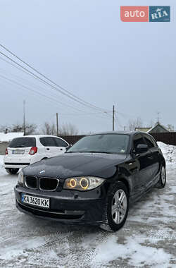 Хэтчбек BMW 1 Series 2010 в Житомире