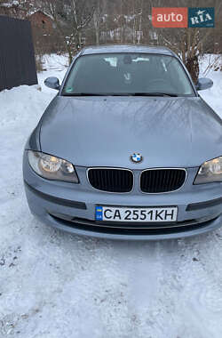 Хэтчбек BMW 1 Series 2007 в Хотове