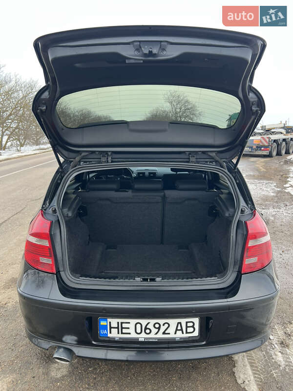 Хэтчбек BMW 1 Series 2010 в Белгороде-Днестровском
