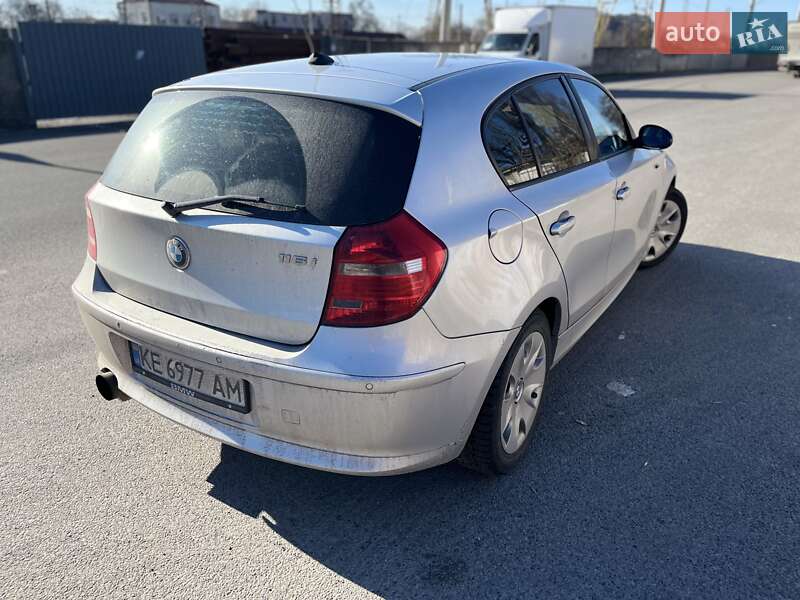Хэтчбек BMW 1 Series 2007 в Днепре