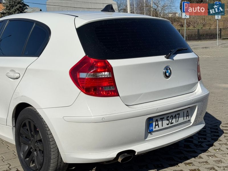 Хэтчбек BMW 1 Series 2009 в Ивано-Франковске