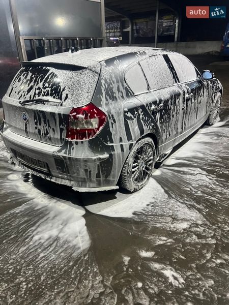Хэтчбек BMW 1 Series 2004 в Киеве