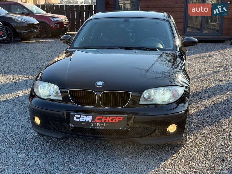Хэтчбек BMW 1 Series 2004 в Стрые