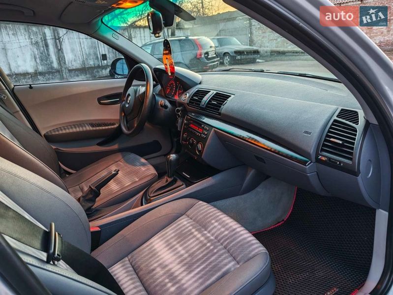 Хэтчбек BMW 1 Series 2006 в Бердичеве