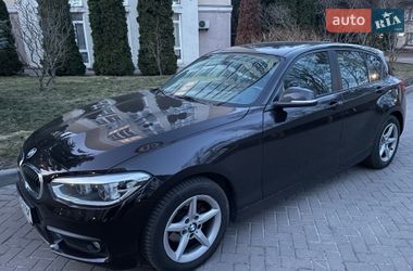 Хэтчбек BMW 1 Series 2017 в Киеве