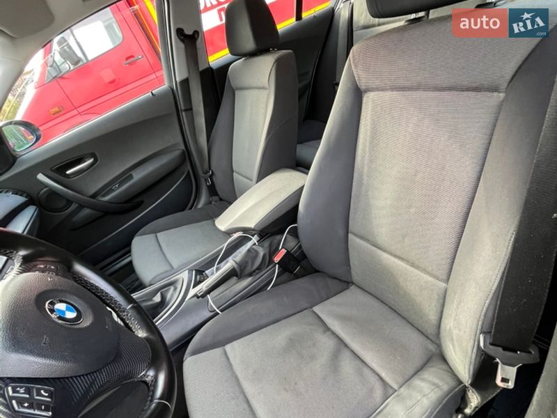 Хэтчбек BMW 1 Series 2006 в Одессе