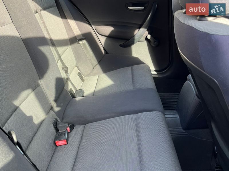 Хэтчбек BMW 1 Series 2006 в Одессе