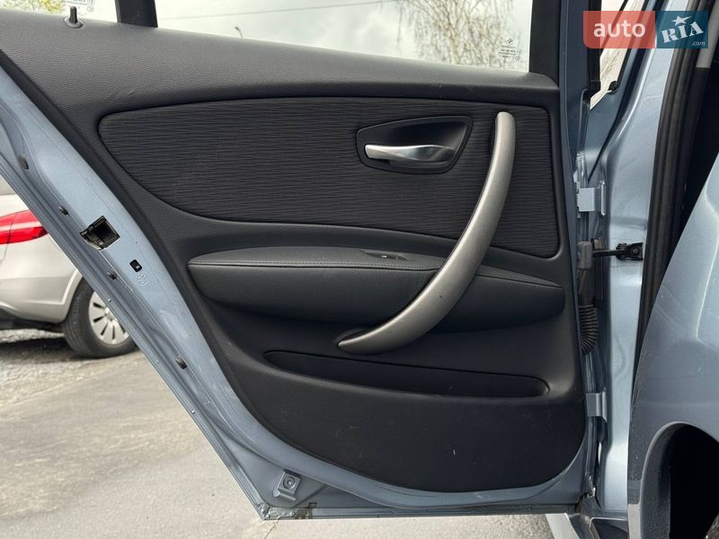 Хэтчбек BMW 1 Series 2011 в Ровно фото 41 Хэтчбек BMW 1 Series 2011 в Ровно