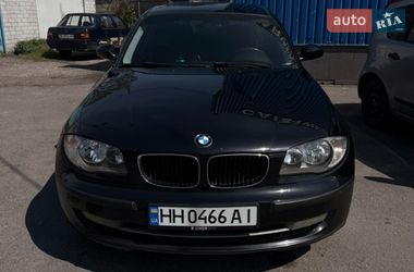 Хетчбек BMW 1 Series 2009 в Кам'янському