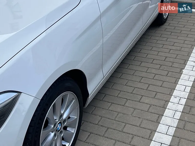 BMW 1 Series 2012 VIN WBA1A11010J644054 фото оголошення 3 з 55