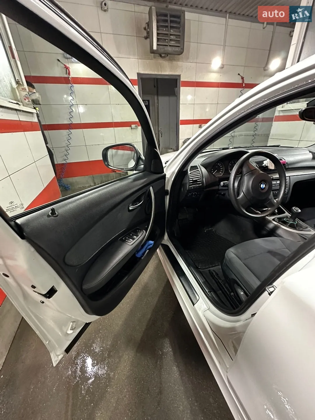 2010 BMW 1er - мініатюра 6