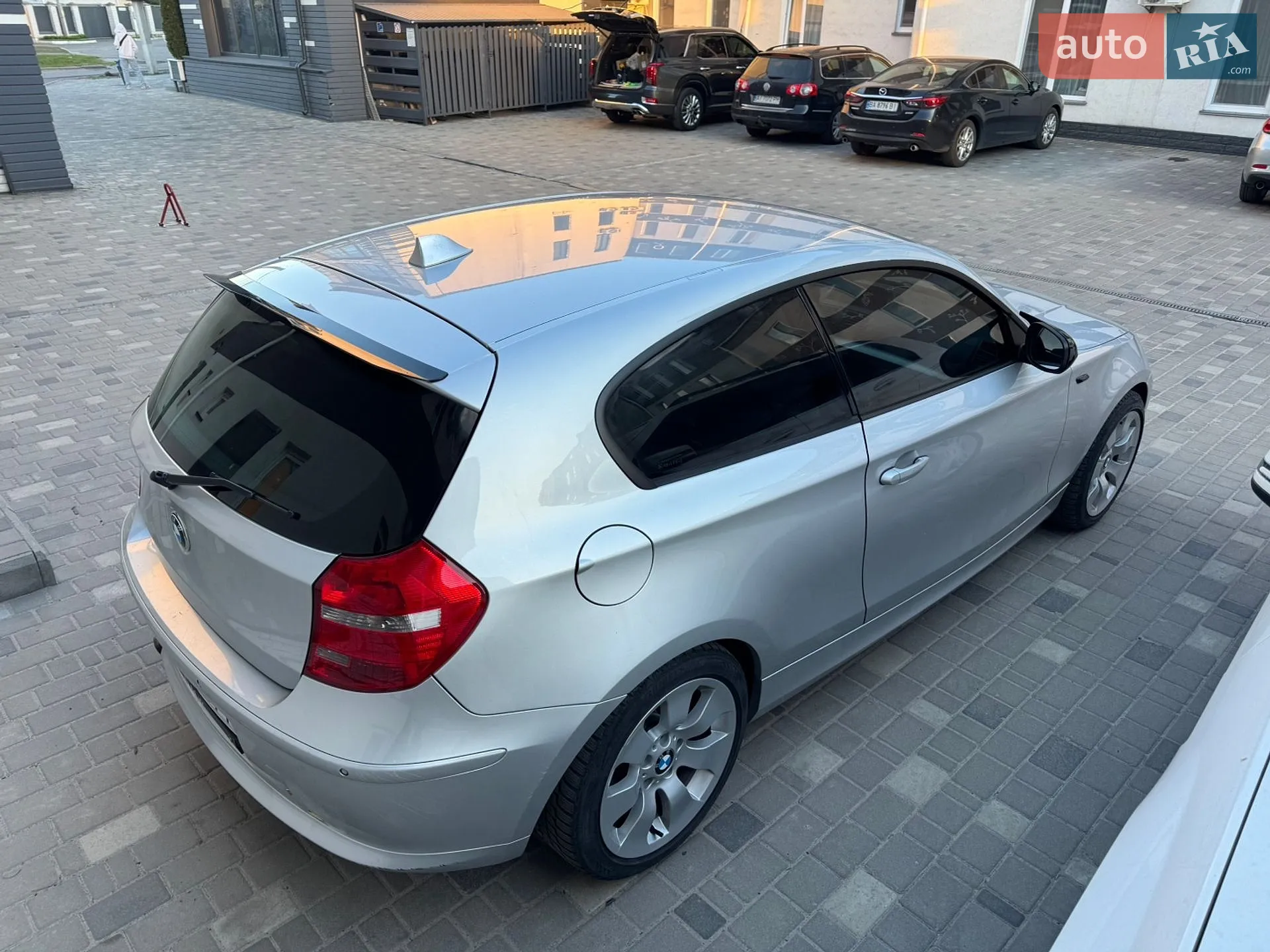 2010 BMW 1er - мініатюра 2