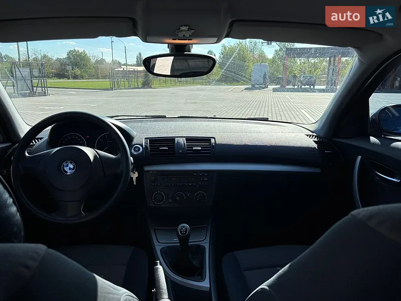 BMW 1 Series 2005 VIN WBAUF11000PT60491 фото оголошення 7 з 41