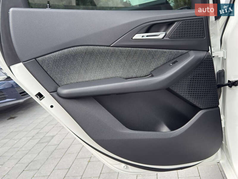 Мінівен BMW 2 Series Active Tourer 2022 в Чернівцях фото 22 Мінівен BMW 2 Series Active Tourer 2022 в Чернівцях