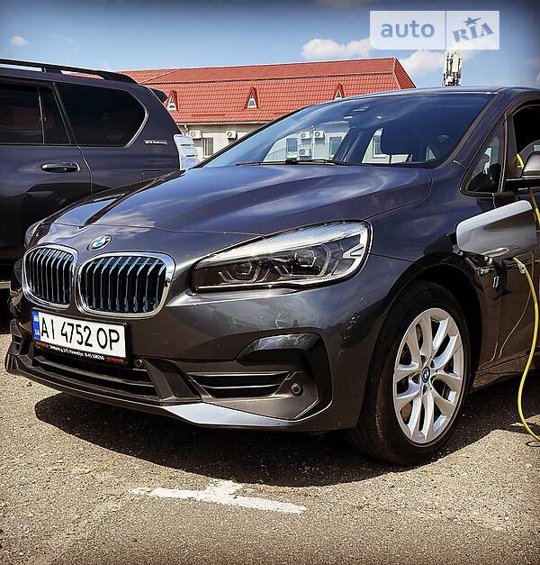 Седан BMW 2 Series 2018 в Києві