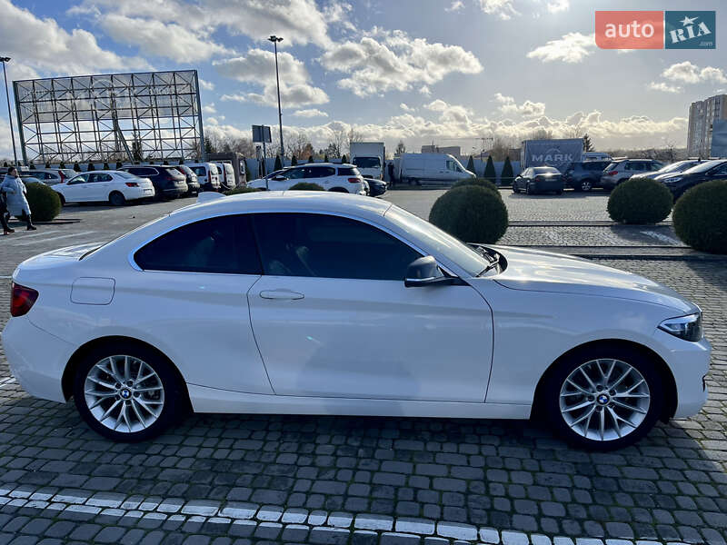 Купе BMW 2 Series 2015 в Львове