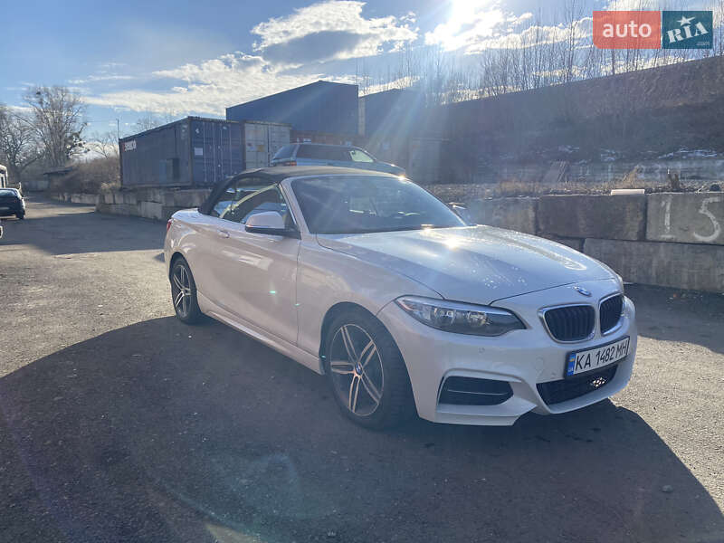 Кабриолет BMW 2 Series 2016 в Киеве фото 11 Кабриолет BMW 2 Series 2016 в Киеве