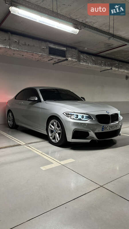 Купе BMW 2 Series 2016 в Львове