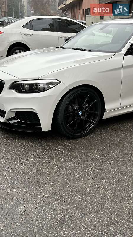 Купе BMW 2 Series 2016 в Киеве фото 9 Купе BMW 2 Series 2016 в Киеве