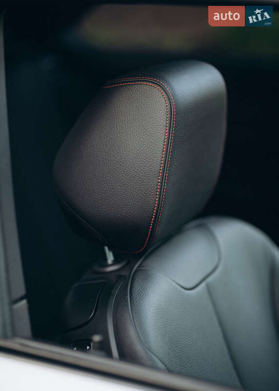 Купе BMW 2 Series 2017 в Киеве фото 15 Купе BMW 2 Series 2017 в Киеве