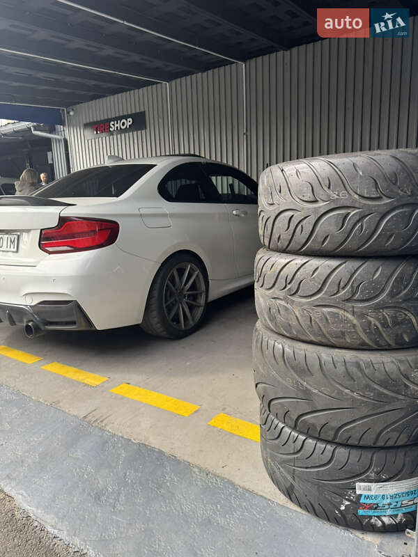 Купе BMW 2 Series 2017 в Киеве фото 23 Купе BMW 2 Series 2017 в Киеве