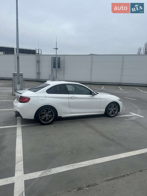 Купе BMW 2 Series 2015 в Киеве