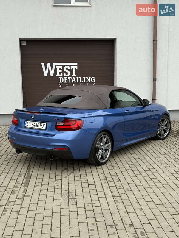 Кабриолет BMW 2 Series 2015 в Ужгороде